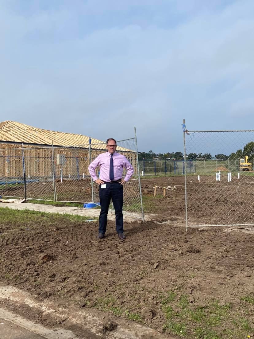 Public housing waiting list balloons again